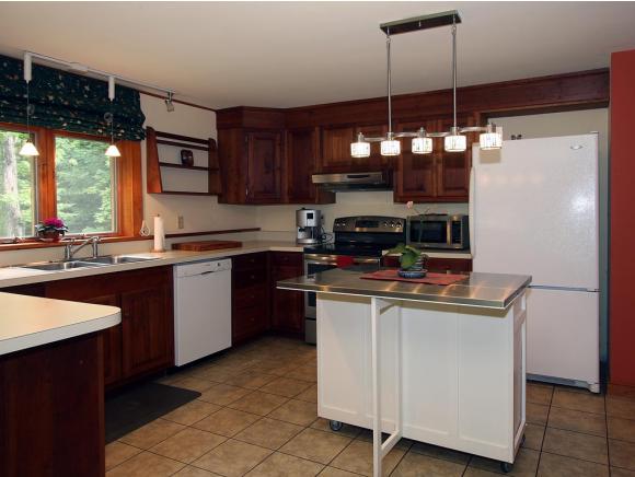 877 Forest Road St. George, VT 05495 - Photo 10 of 29