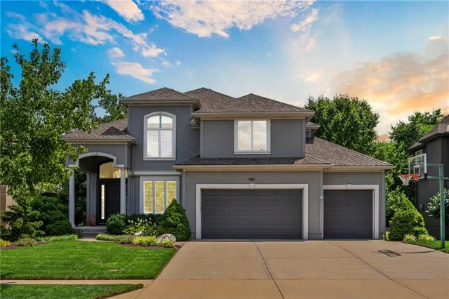 $750,000 | 7719 West 145th Terrace, Overland Park, KS 66223