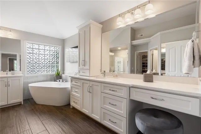 $750,000 | 7719 West 145th Terrace, Overland Park, KS 66223