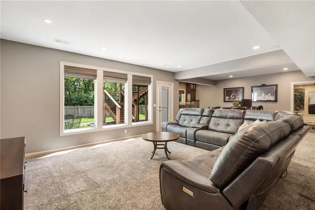 $750,000 | 7719 West 145th Terrace, Overland Park, KS 66223