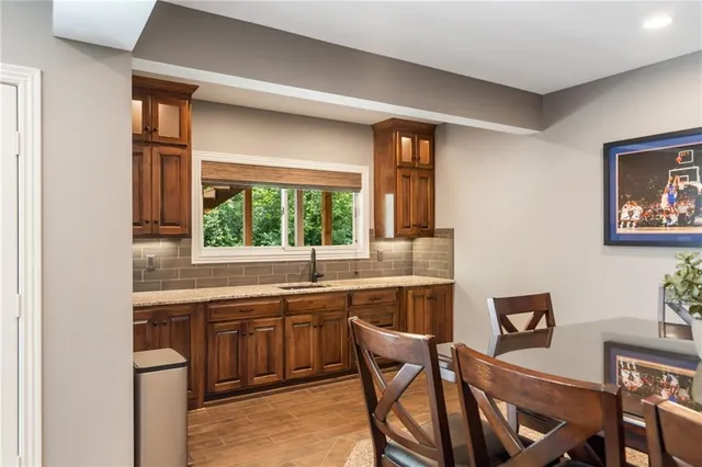 $750,000 | 7719 West 145th Terrace, Overland Park, KS 66223