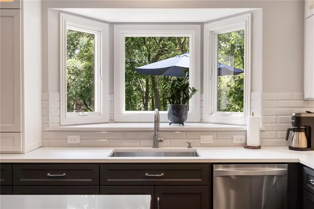 $750,000 | 7719 West 145th Terrace, Overland Park, KS 66223