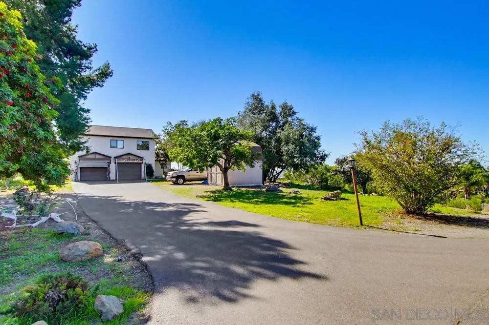 9149 Oso Road Spring Valley, CA 91977 - Photo 5 of 59 Gallery Image 5
