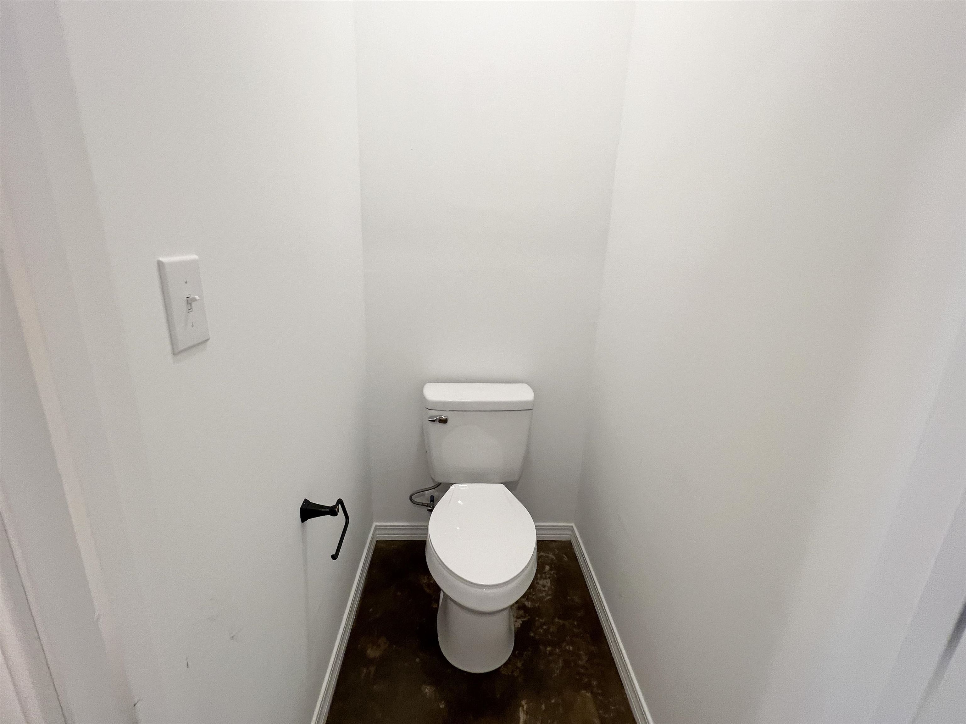 33720 -B Stables Drive, Unit B Daphne, AL 36527 - Photo 12 of 17 Bathroom