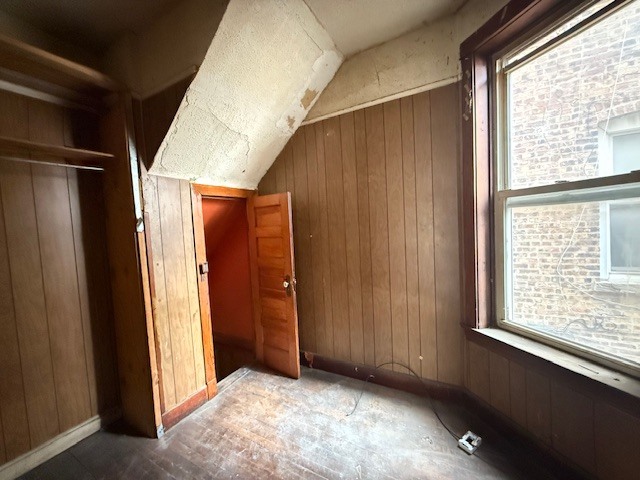 758 South Kedvale Avenue Chicago, IL 60624 - Photo 11 of 16