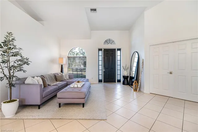 $3,450 | 461 Everglades Boulevard North, Naples, FL 34120