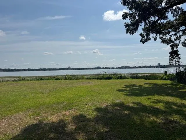 $239,900 | Lake Howard Drive Northwest, Winter Haven, FL 33880