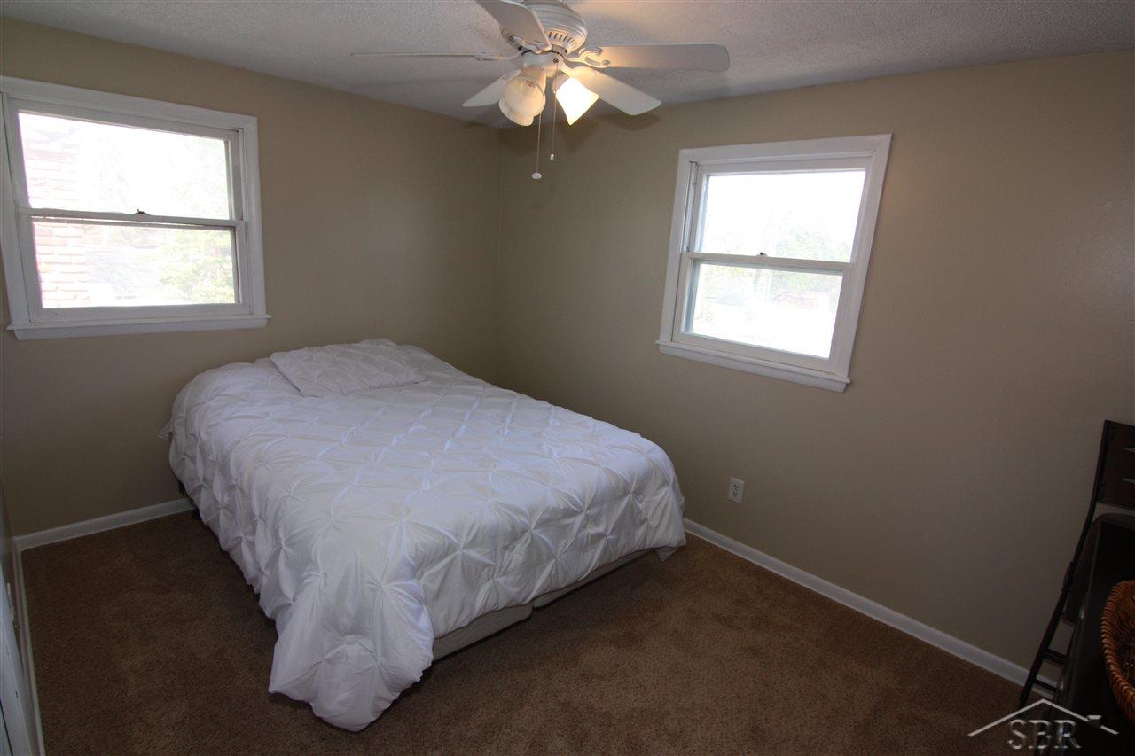 8130 Ohern Road Saginaw, MI 48609 - Photo 14 of 22 31345915-13.JPG