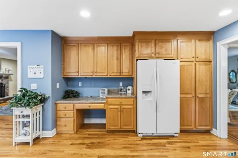 $775,000 | 29 Narragansett Trail, Newtown, CT 06482