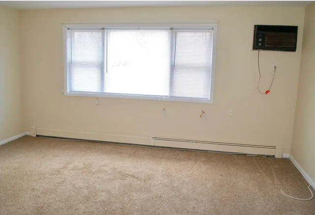 $1,600 | 24119 West Hazelcrest Drive, Unit 100, Plainfield, IL 60544