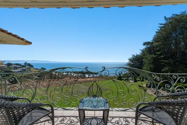 $10,950,000 | 112 Holiday Drive, La Selva Beach, CA 95076