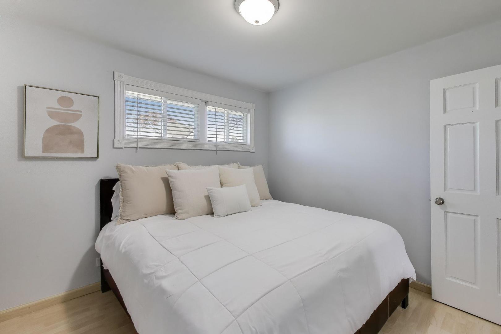 412 Ridgeland Avenue Elmhurst, IL 60126 - Photo 15 of 22 Gallery Image 15