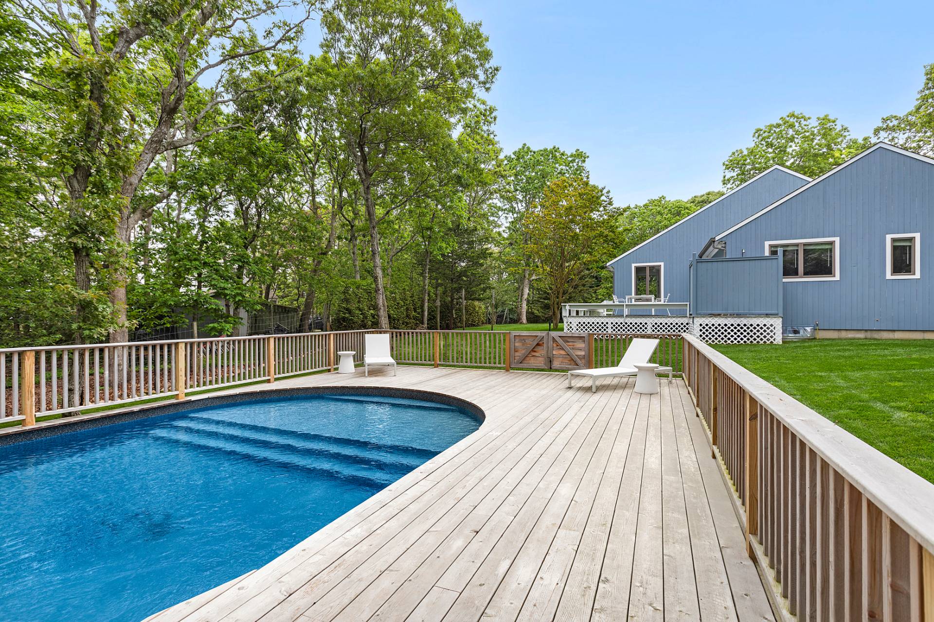 152 Isle Of Wight Road East Hampton, NY 11937 - Photo 32 of 34