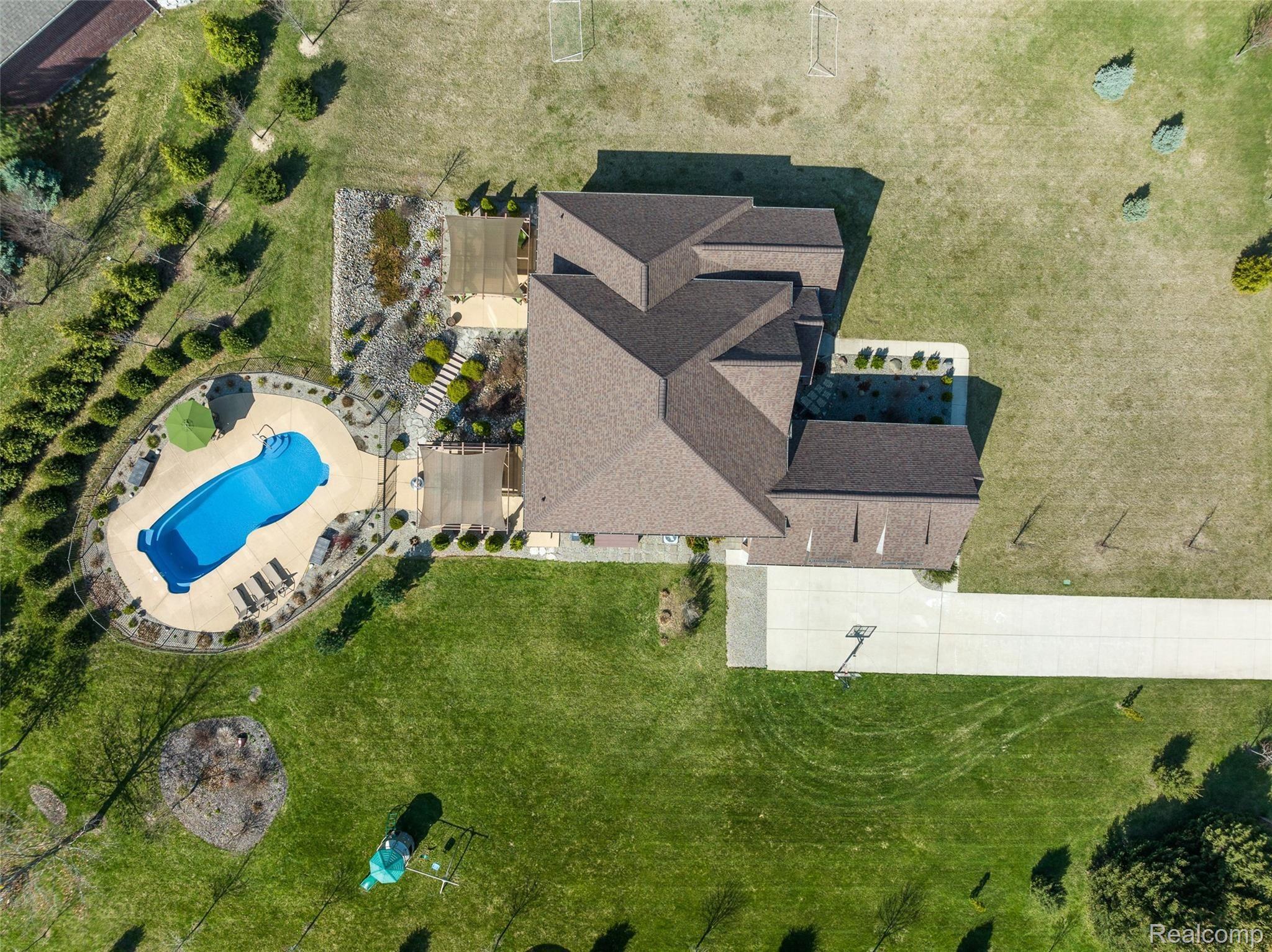 69244 Lake Point Lane Romeo, MI 48065 - Photo 87 of 95 69244 Lake Point-8.jpg