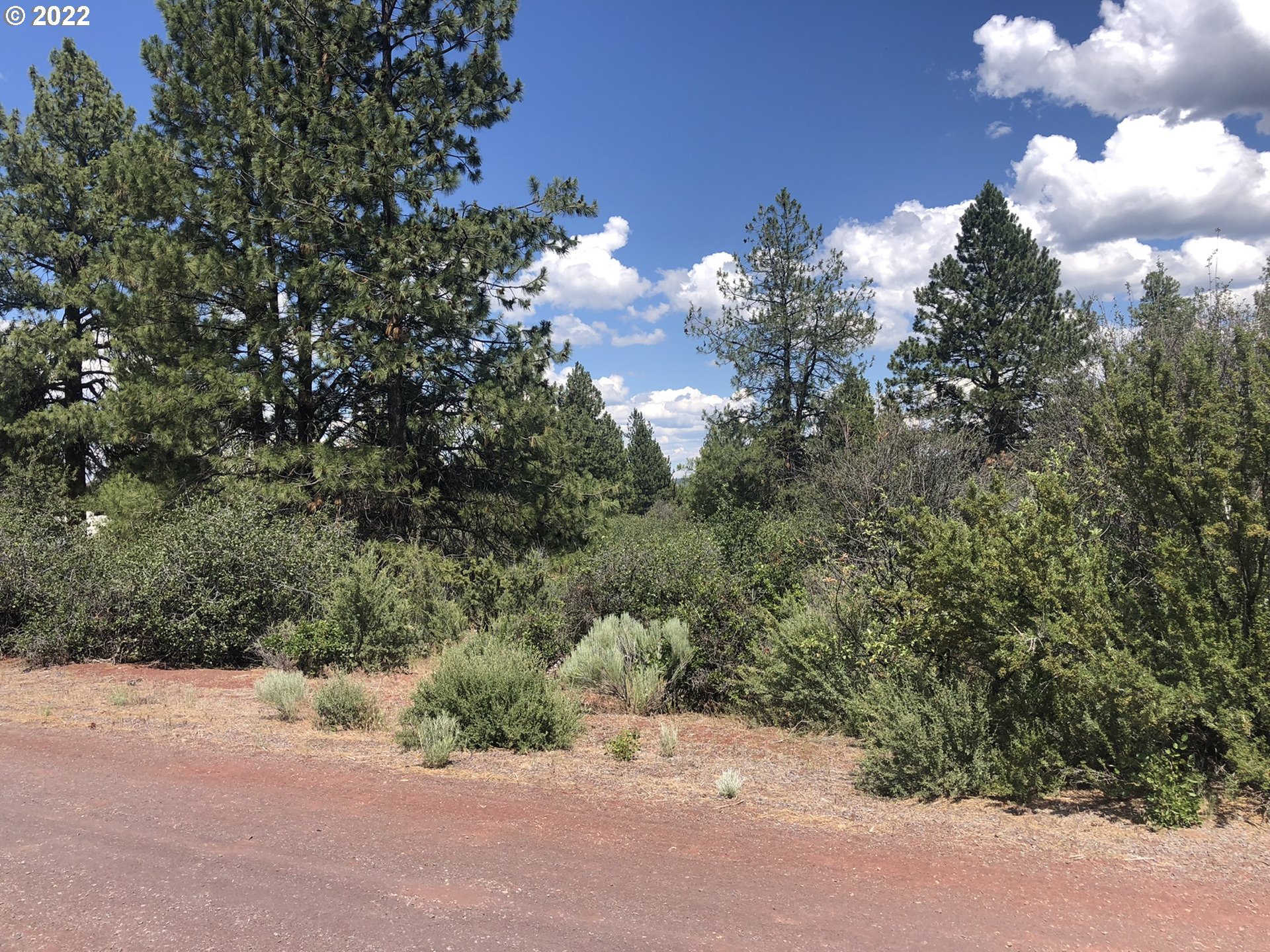 David Street, Unit 3 Chiloquin, OR 97624 - Photo 6 of 12 a view of a street with houses