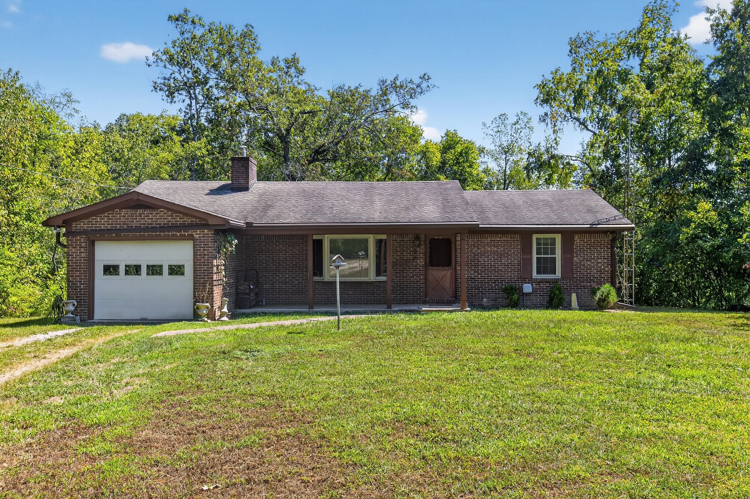 398 Pine Ridge Road Winchester, KY 40391 - Photo 3 of 25 102