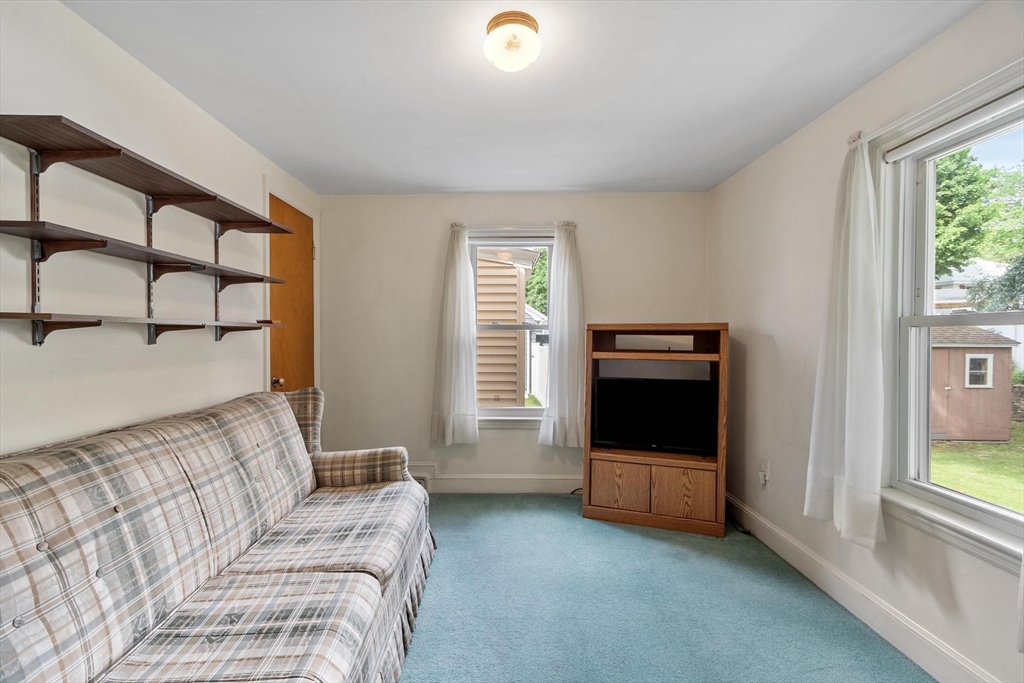 48 Chickering Street Lawrence, MA 01843 - Photo 20 of 38