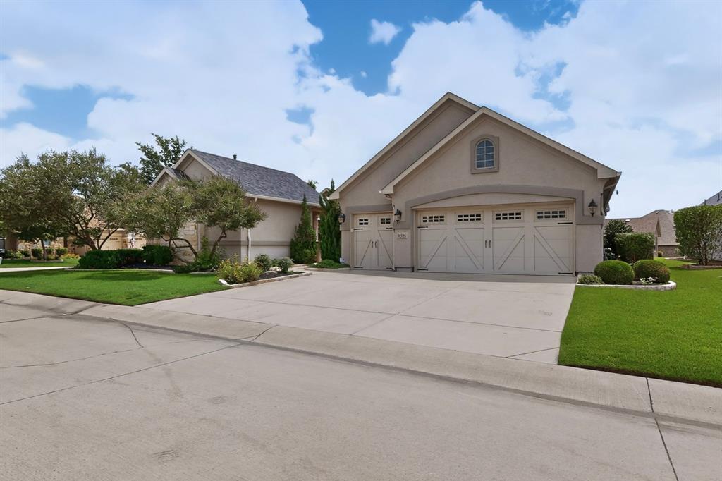 9505 Greenstone Way Denton, TX 76207 - Photo 3 of 40