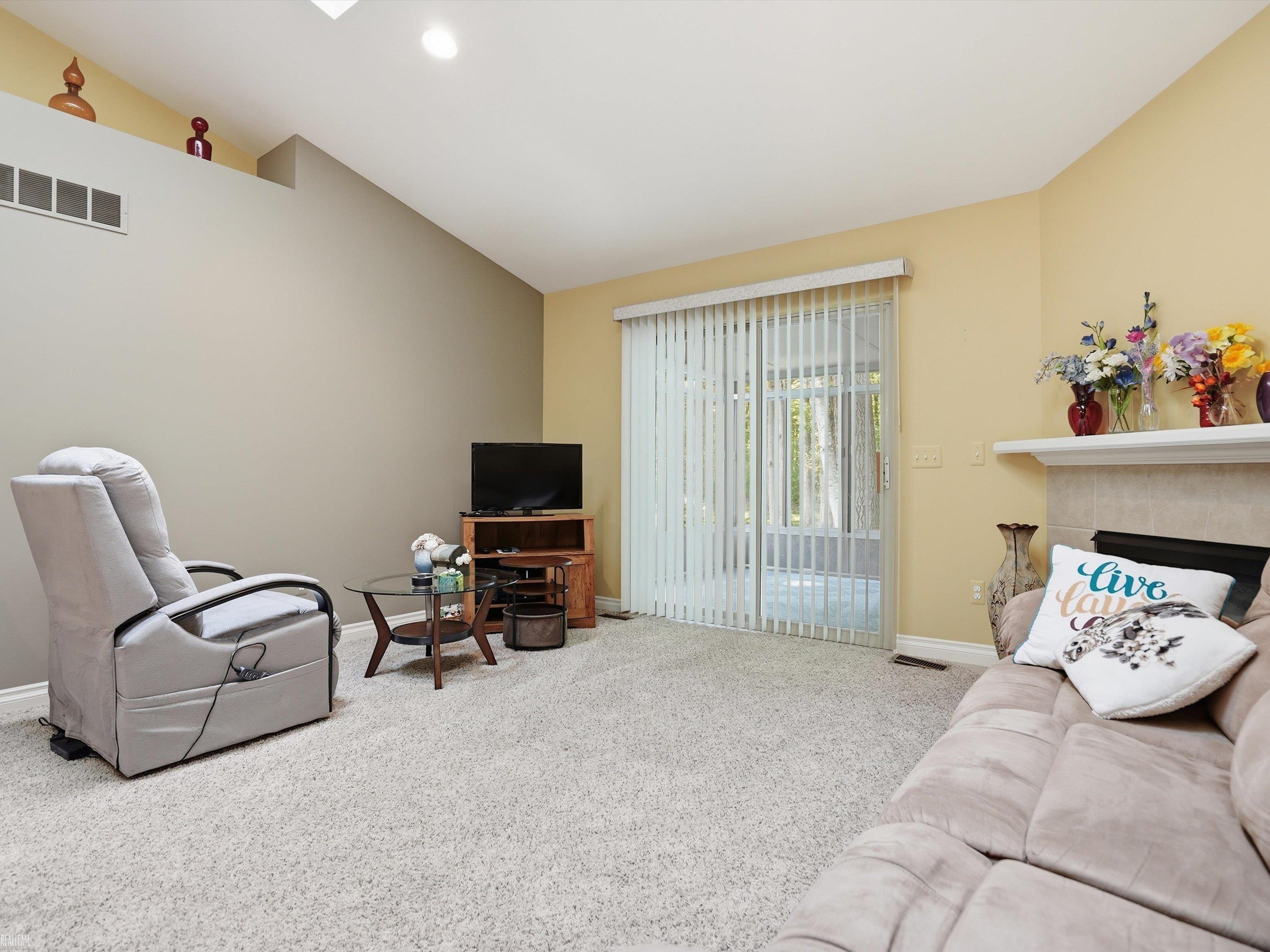 9622 Nook Road Algonac, MI 48001 - Photo 13 of 41