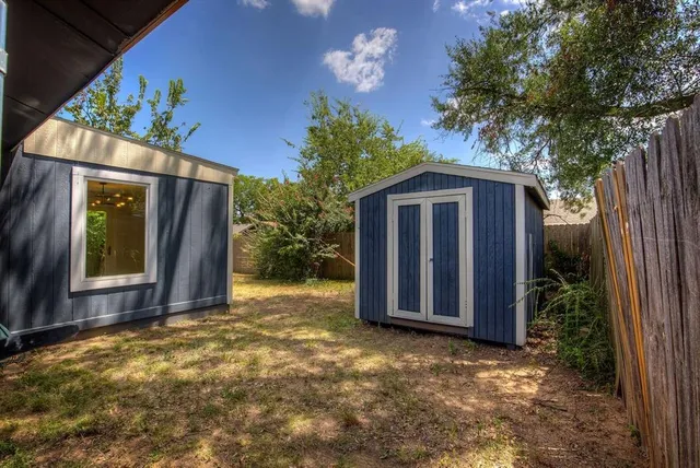 $299,900 | 1620 White Oak Court, Denton, TX 76209