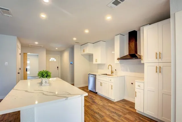 $299,900 | 1620 White Oak Court, Denton, TX 76209