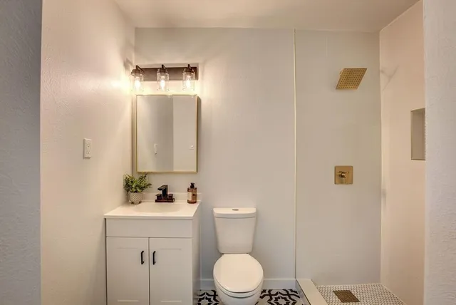 $299,900 | 1620 White Oak Court, Denton, TX 76209