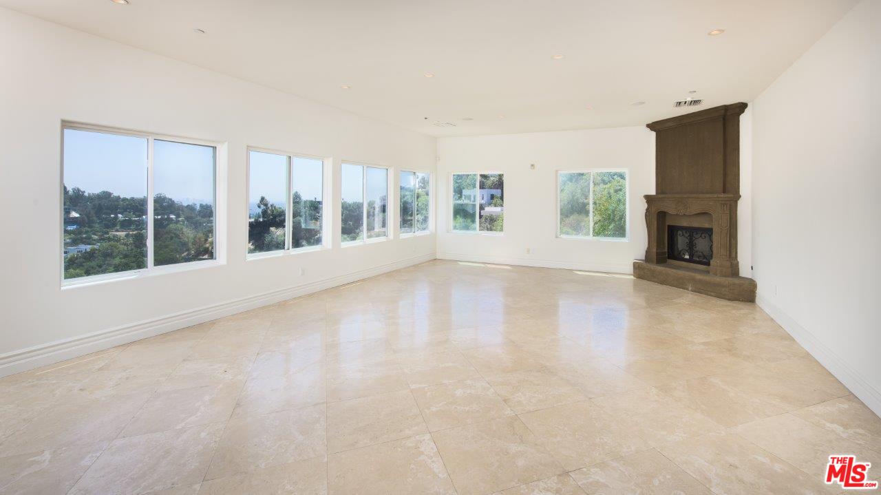1050 Stradella Road Los Angeles, CA 90077 - Photo 8 of 24