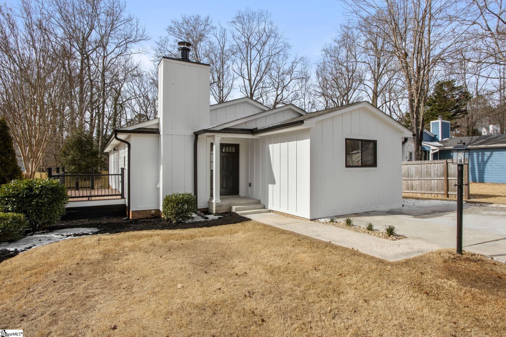 1005 Summit Drive Greenville, SC 29609 - Photo 16 of 42