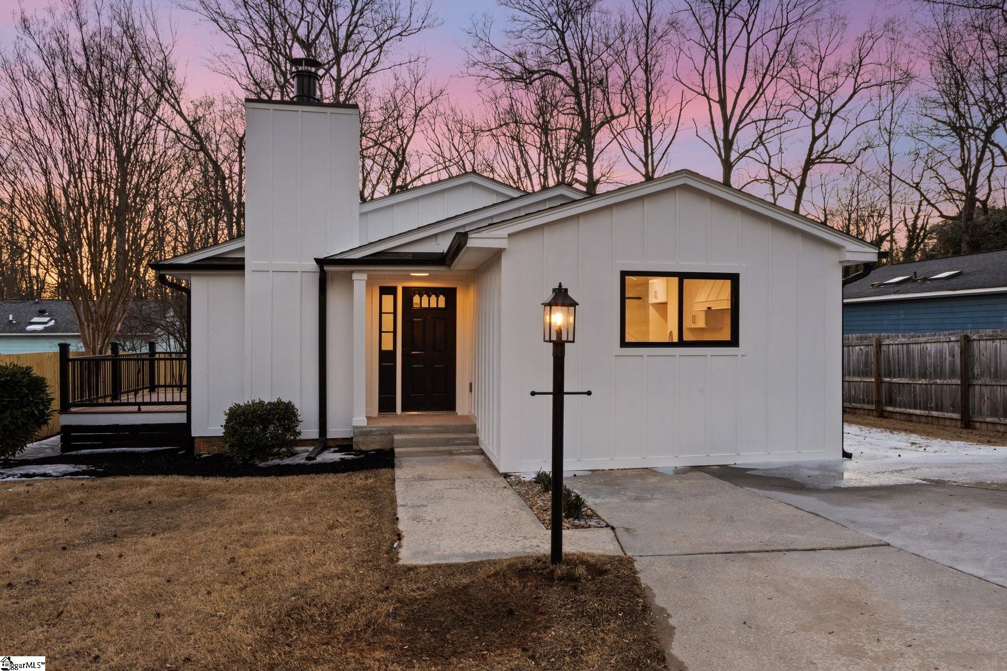 1005 Summit Drive Greenville, SC 29609 - Photo 18 of 42