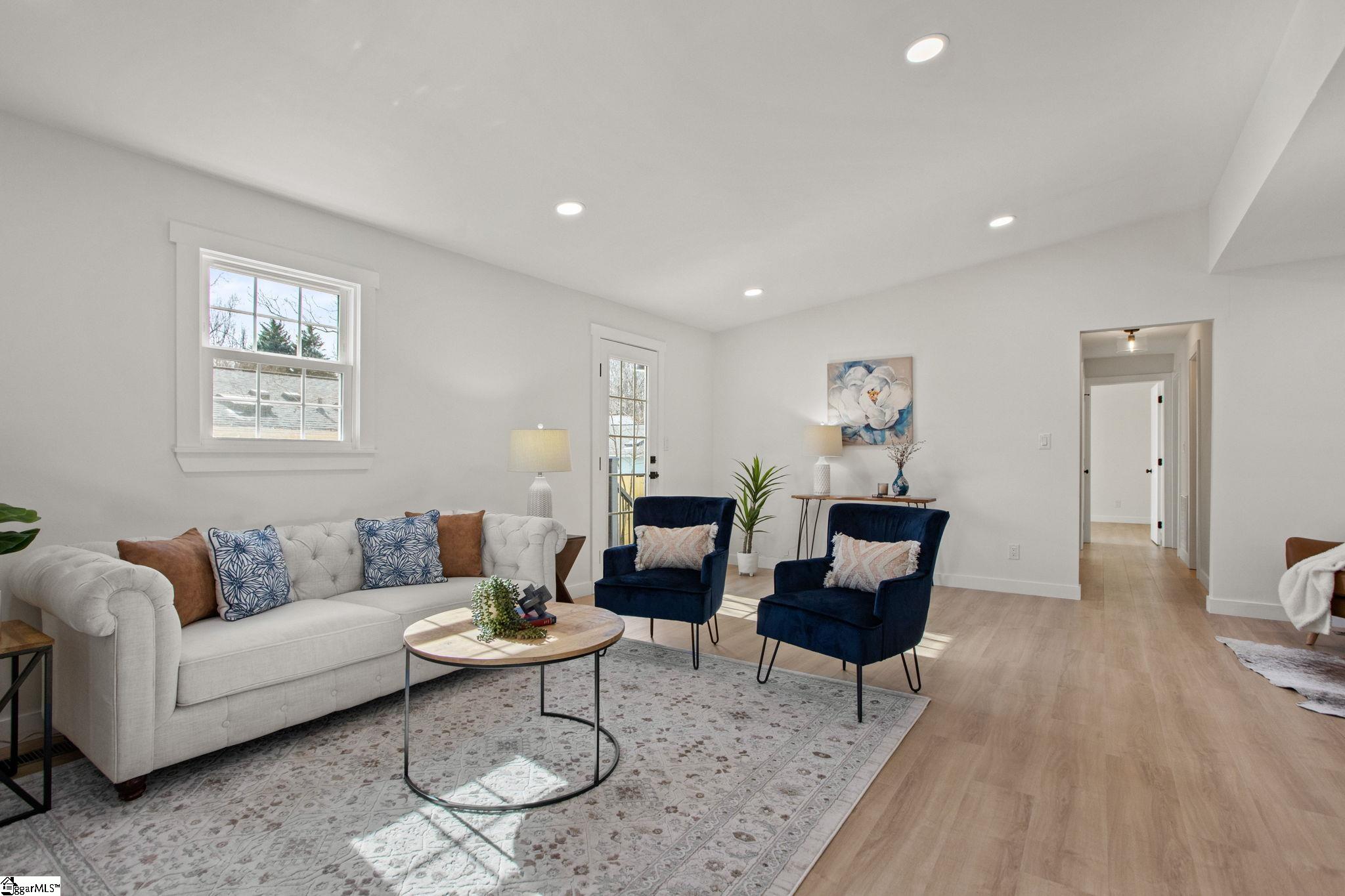 1005 Summit Drive Greenville, SC 29609 - Photo 19 of 42