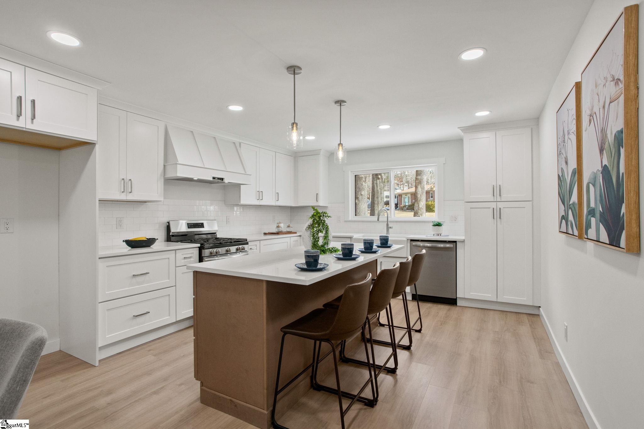 1005 Summit Drive Greenville, SC 29609 - Photo 22 of 42