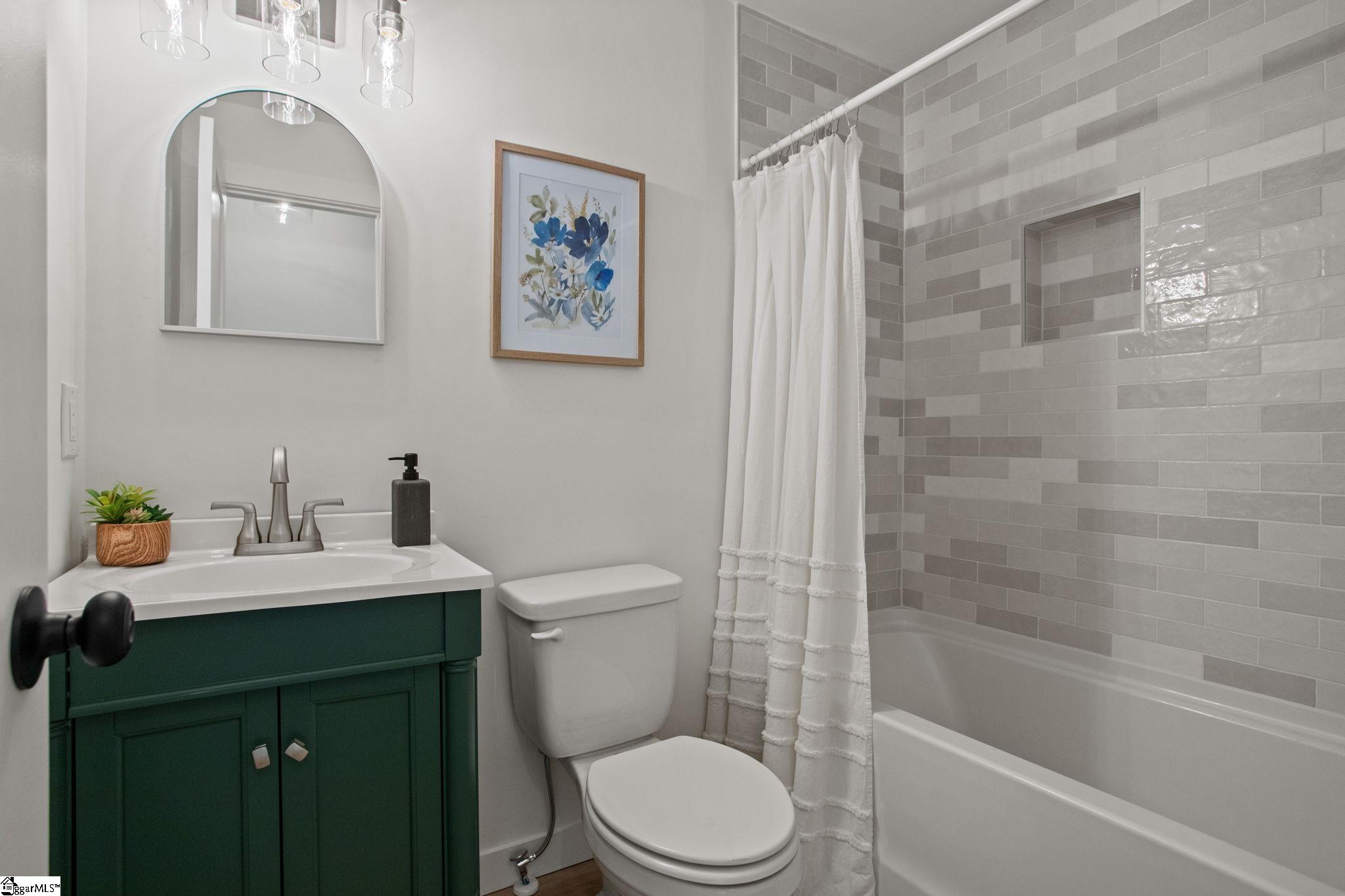 1005 Summit Drive Greenville, SC 29609 - Photo 37 of 42