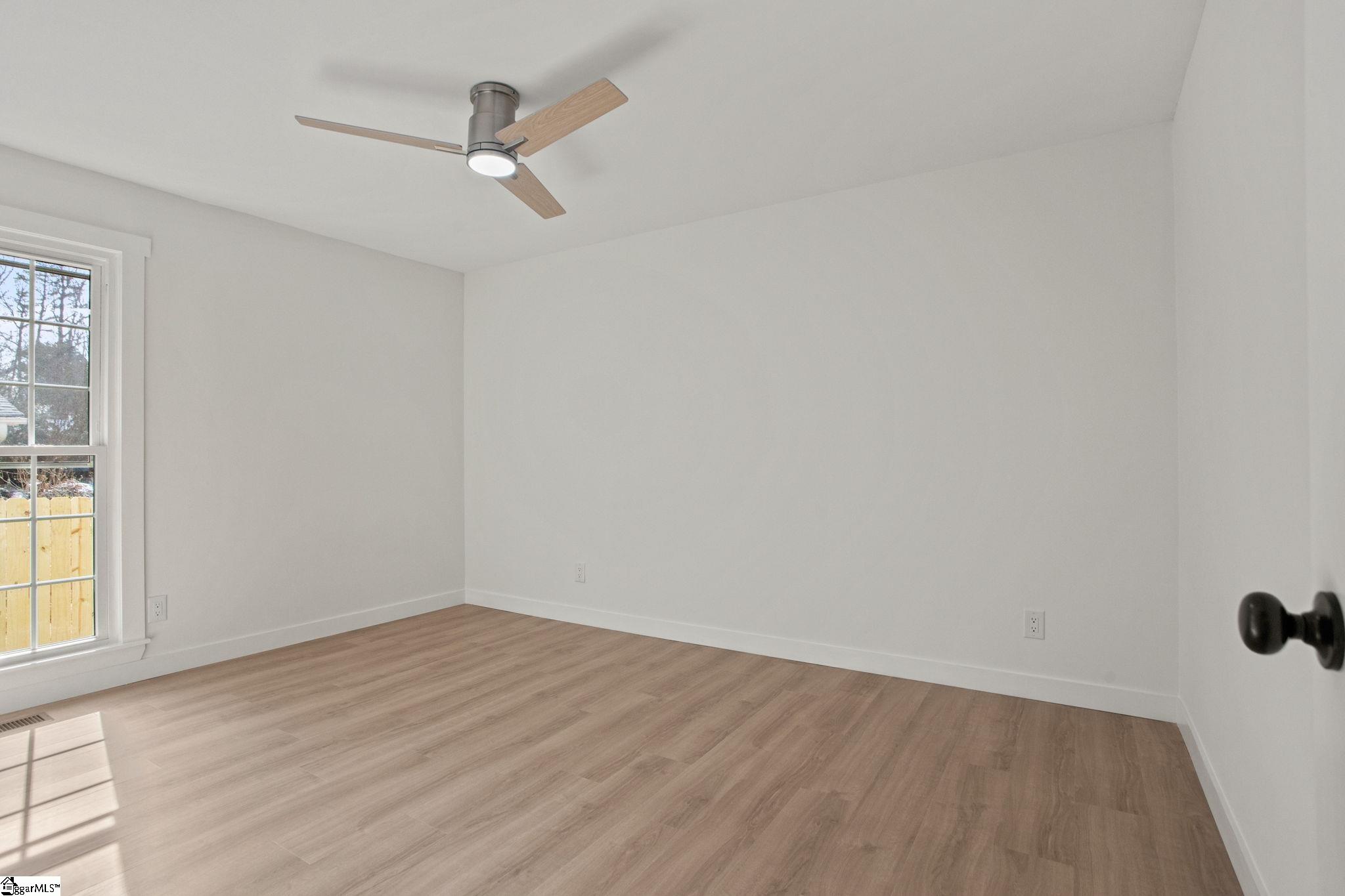 1005 Summit Drive Greenville, SC 29609 - Photo 40 of 42