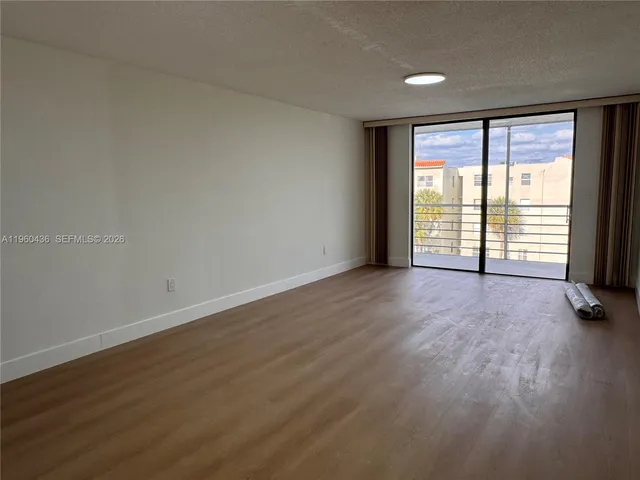 $2,000 | 1820 Southwest 81st Avenue, Unit 3407, North Lauderdale, FL 33068