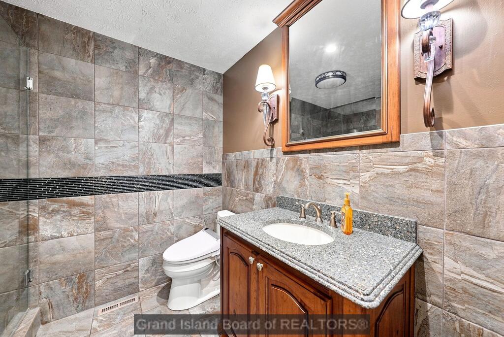 2807 North Engleman Road Grand Island, NE 68803 - Photo 32 of 121 Gallery Image 32