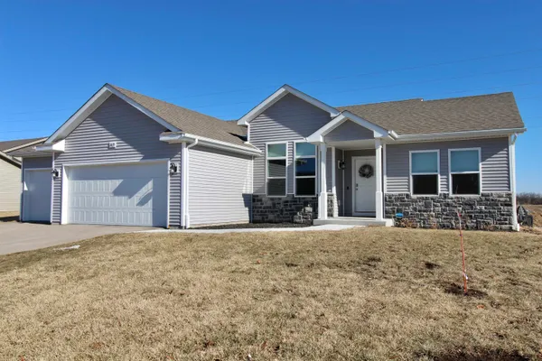 $379,900 | 2635 Claremont Drive, Beloit, WI 53511