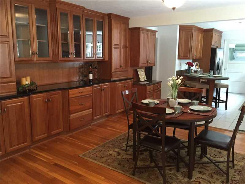 Dining Room. 