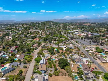 $998,000 | 1958 Lejos Drive, Escondido, CA 92025