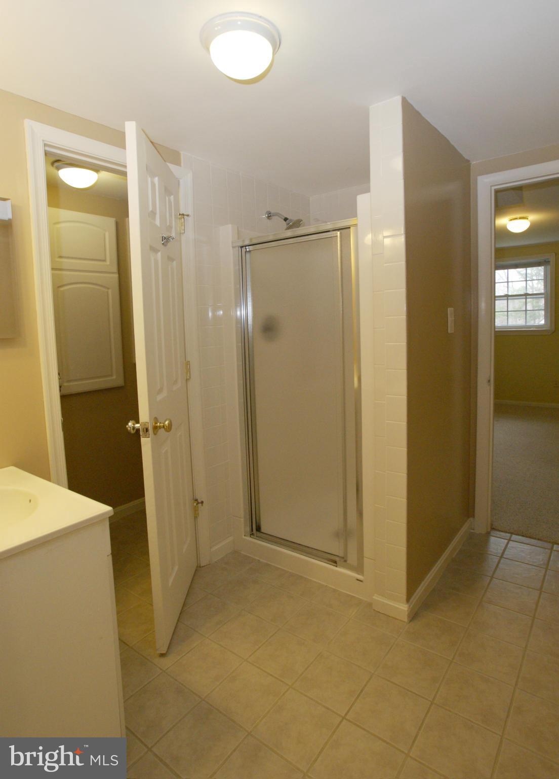 7804 Cliffside Court Springfield, VA 22153 - Photo 30 of 30 Basement Full Bath