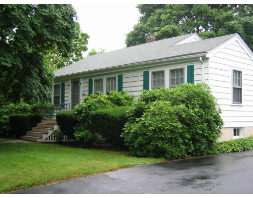 17 Perry Street Danvers, MA 01923 - Photo 1 of 4 Gallery Image 1