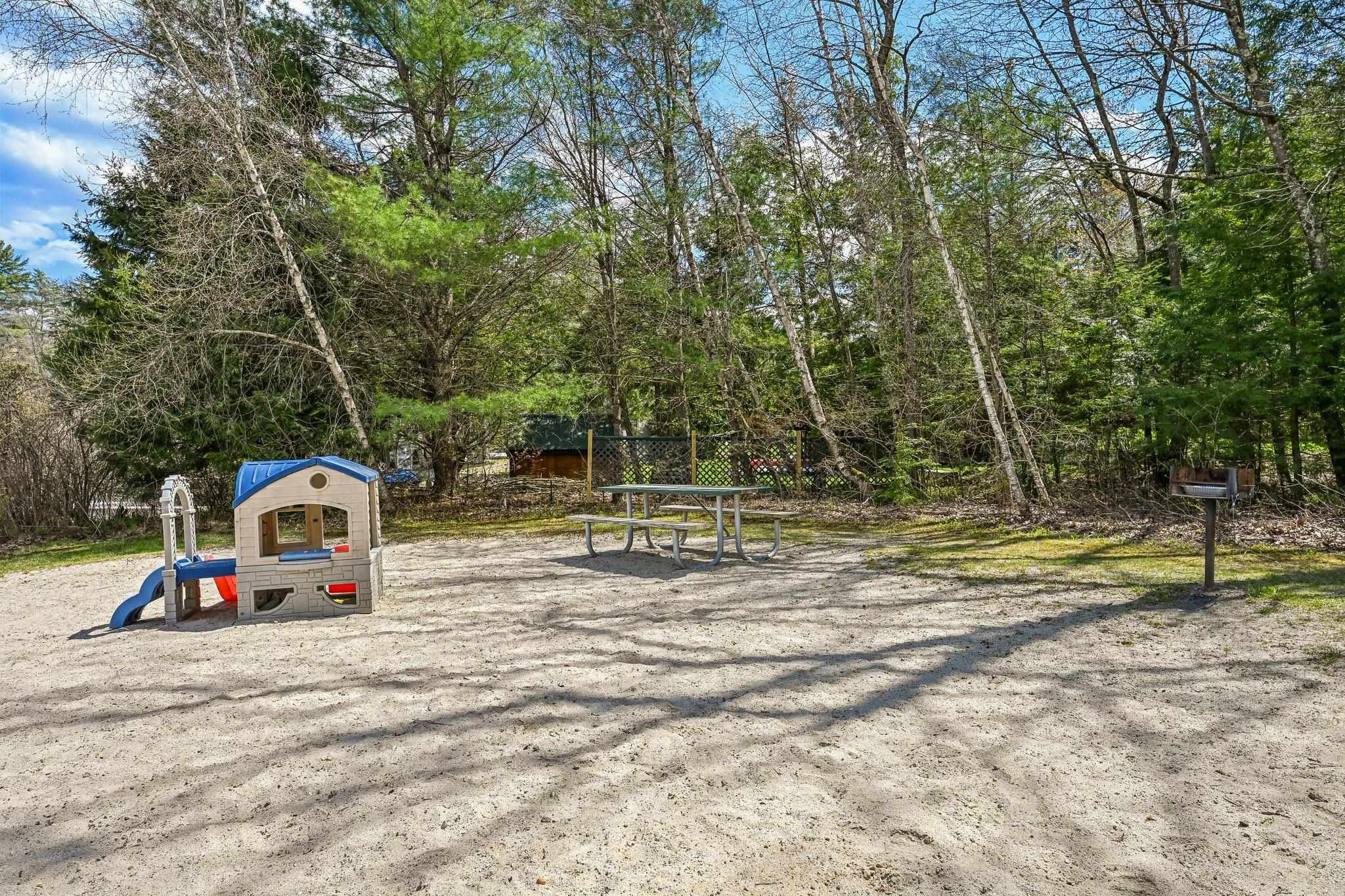 17 Seminole Road Hillsborough, NH 03244 - Photo 43 of 50 Gallery Image 43