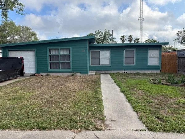 $1,395 | 3738 Marion Street, Corpus Christi, TX 78415