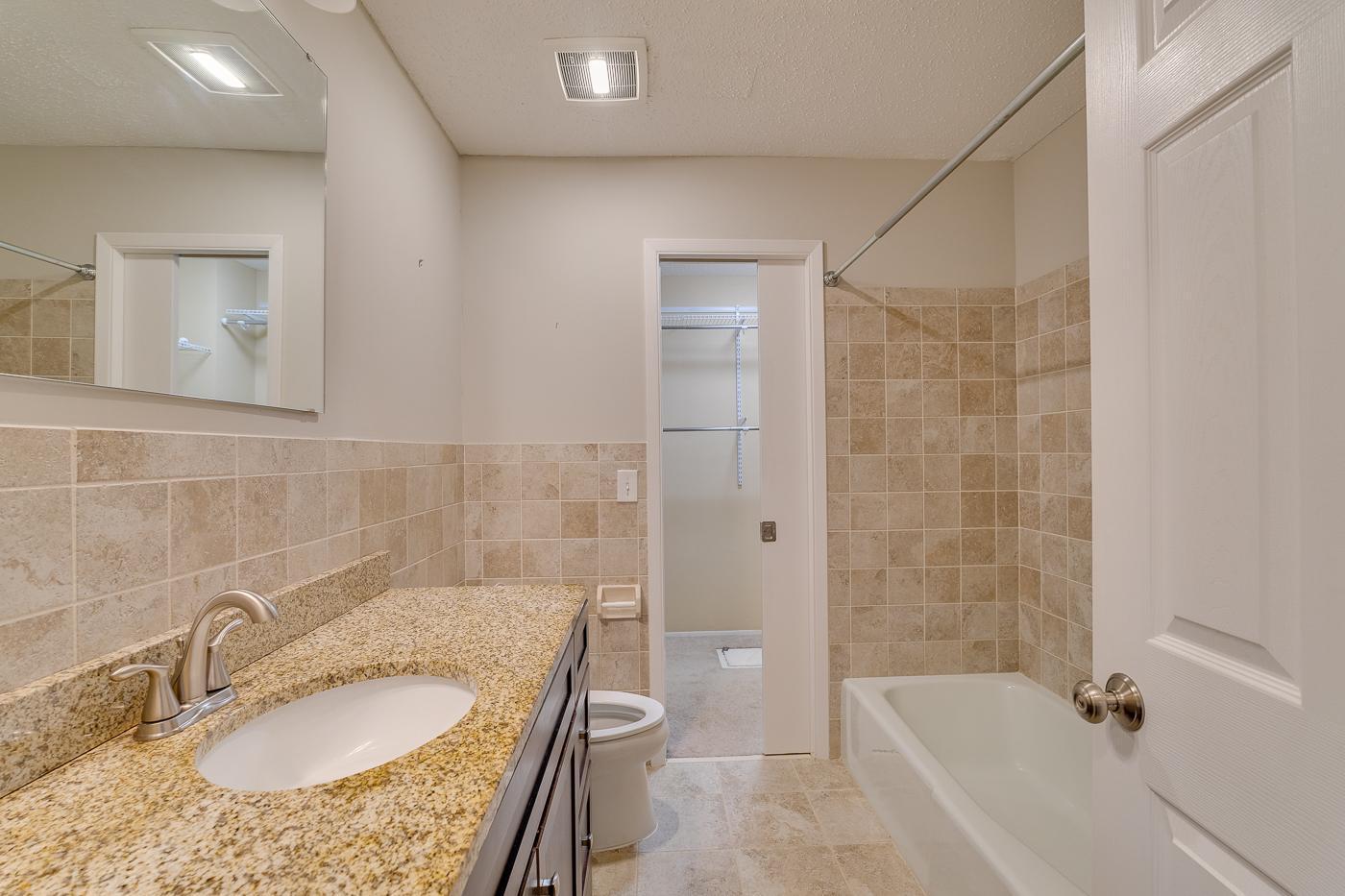 9164 Neill Lake Road Eden Prairie, MN 55347 - Photo 11 of 34 Gallery Image 11