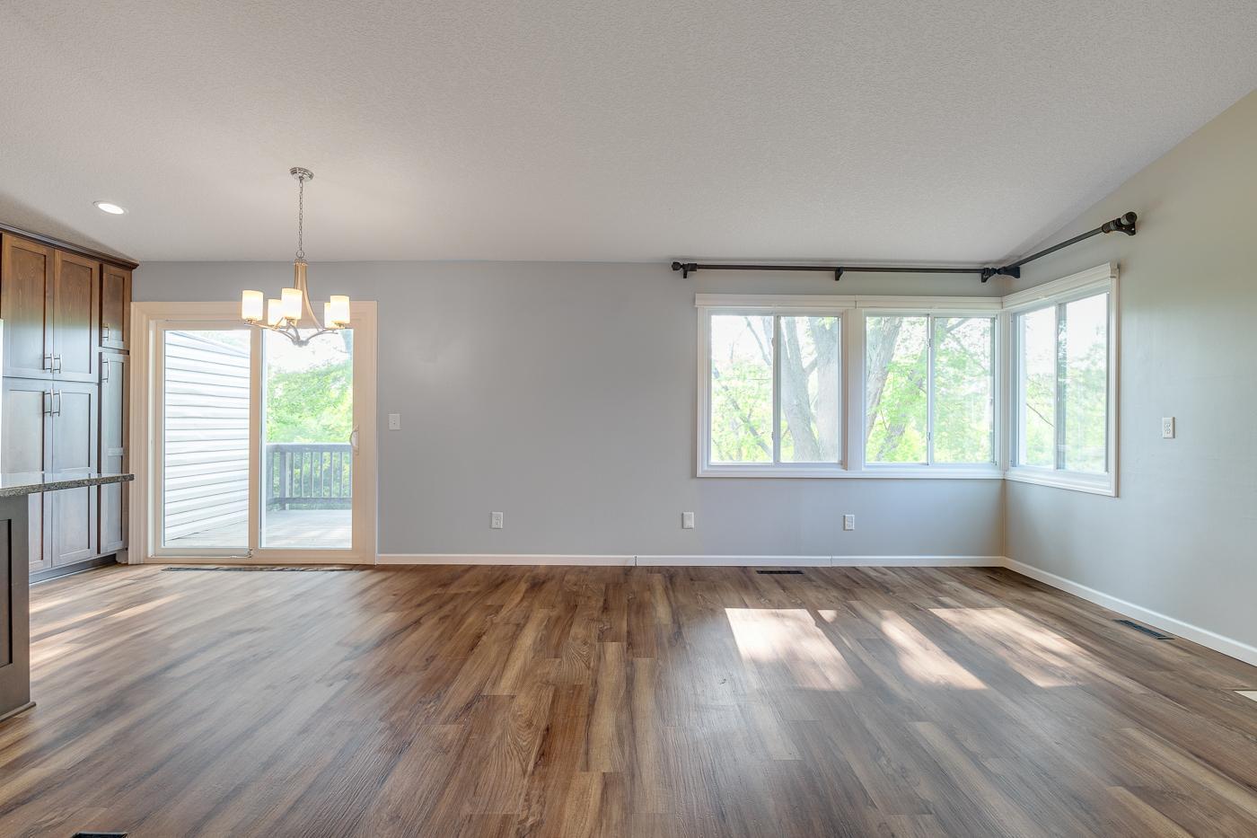 9164 Neill Lake Road Eden Prairie, MN 55347 - Photo 10 of 34 Gallery Image 10