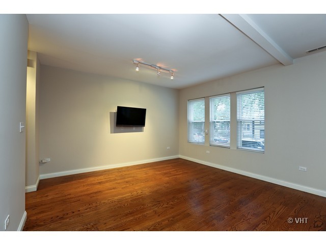 1624 West Grace Street, Unit 1 Chicago, IL 60613 - Photo 4 of 22