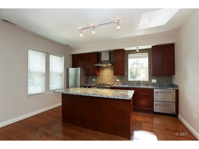 1624 West Grace Street, Unit 1 Chicago, IL 60613 - Photo 5 of 22