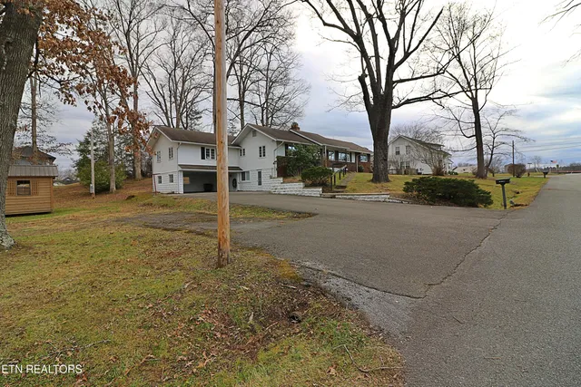 $385,000 | 202 Chester Avenue, Oneida, TN 37841