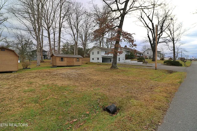 $385,000 | 202 Chester Avenue, Oneida, TN 37841