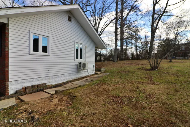 $385,000 | 202 Chester Avenue, Oneida, TN 37841