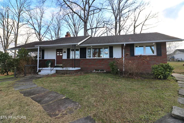 $385,000 | 202 Chester Avenue, Oneida, TN 37841